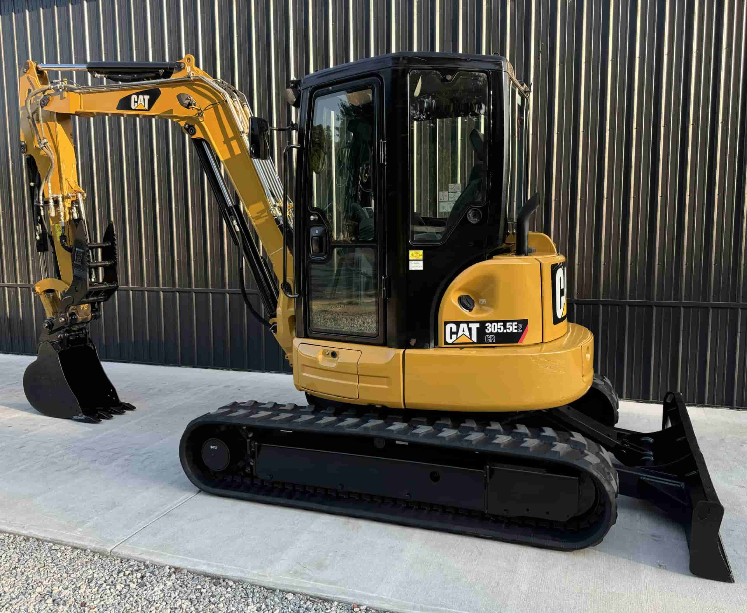 2018 CAT 305.5E2 CR
